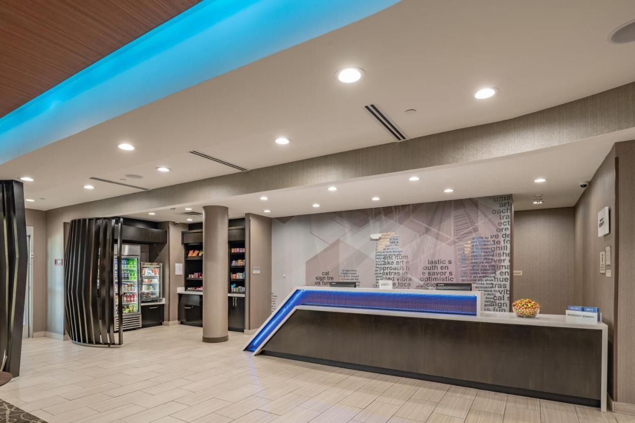 Springhill Suites Dallas Central Expressway Экстерьер фото