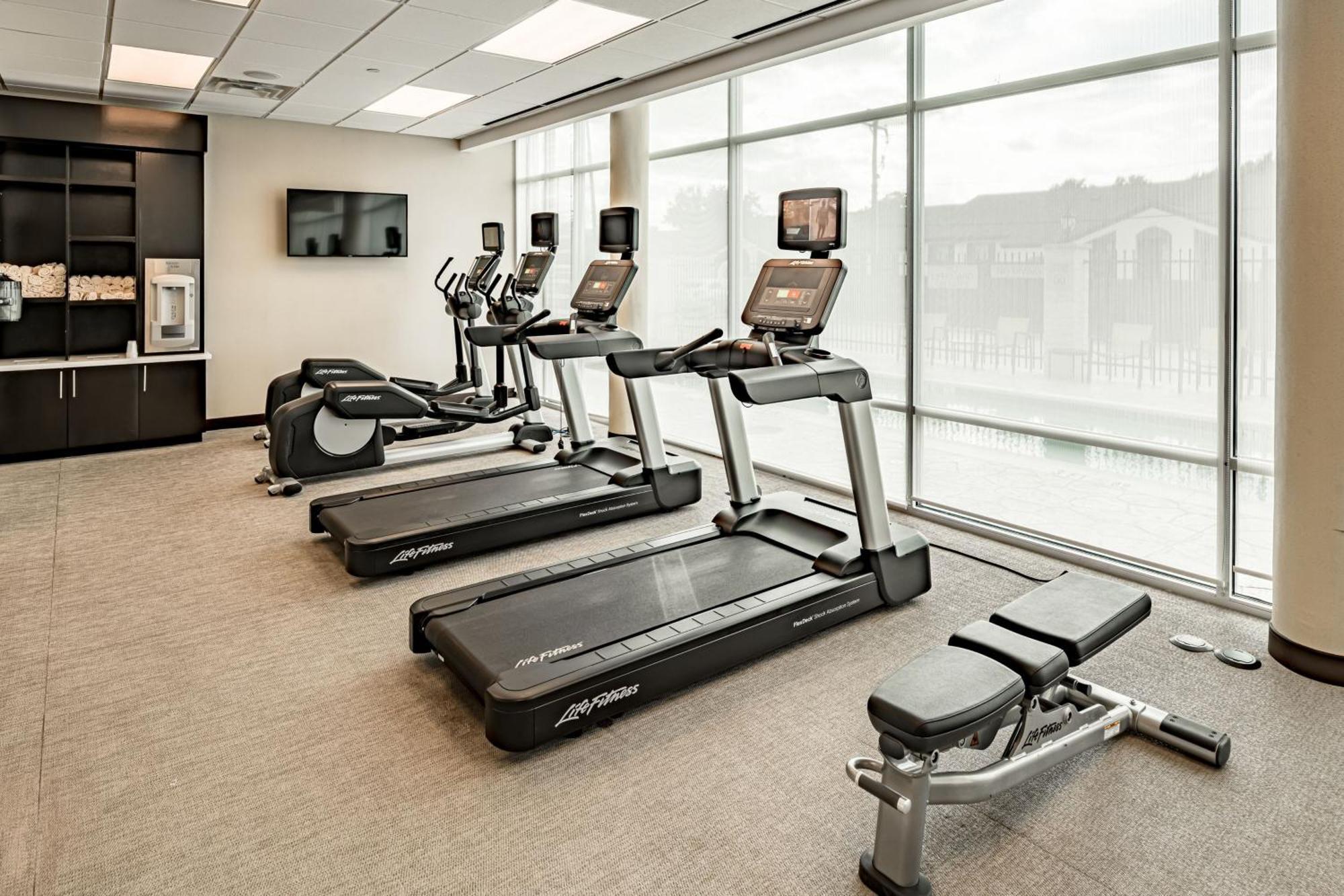 Springhill Suites Dallas Central Expressway Экстерьер фото