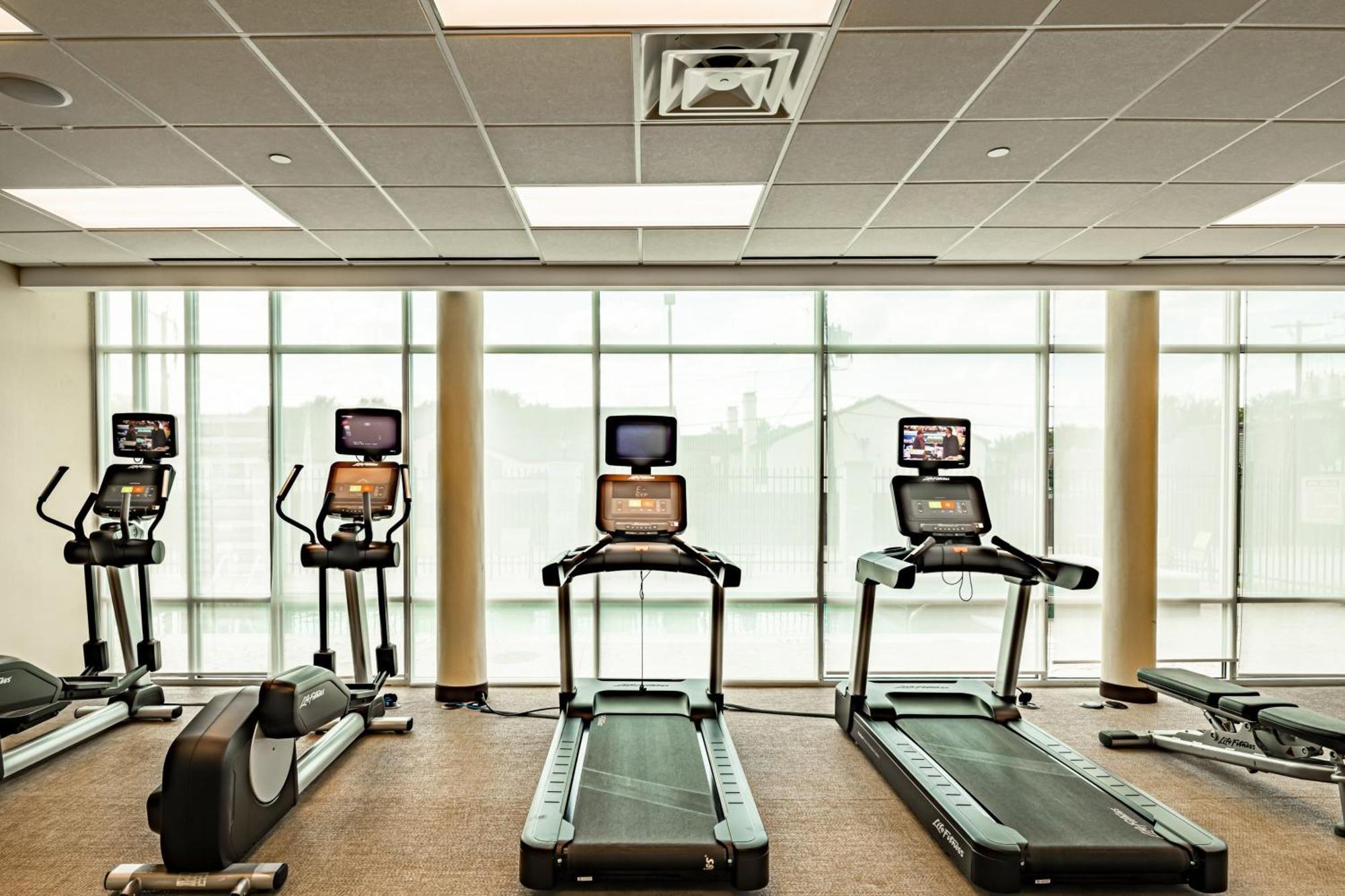 Springhill Suites Dallas Central Expressway Экстерьер фото
