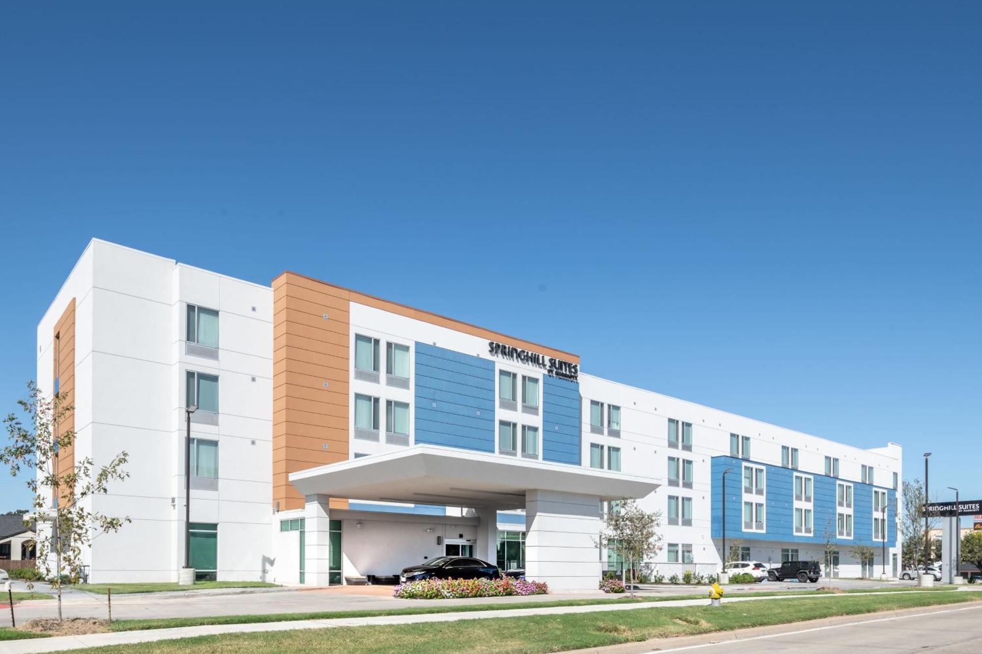 Springhill Suites Dallas Central Expressway Экстерьер фото