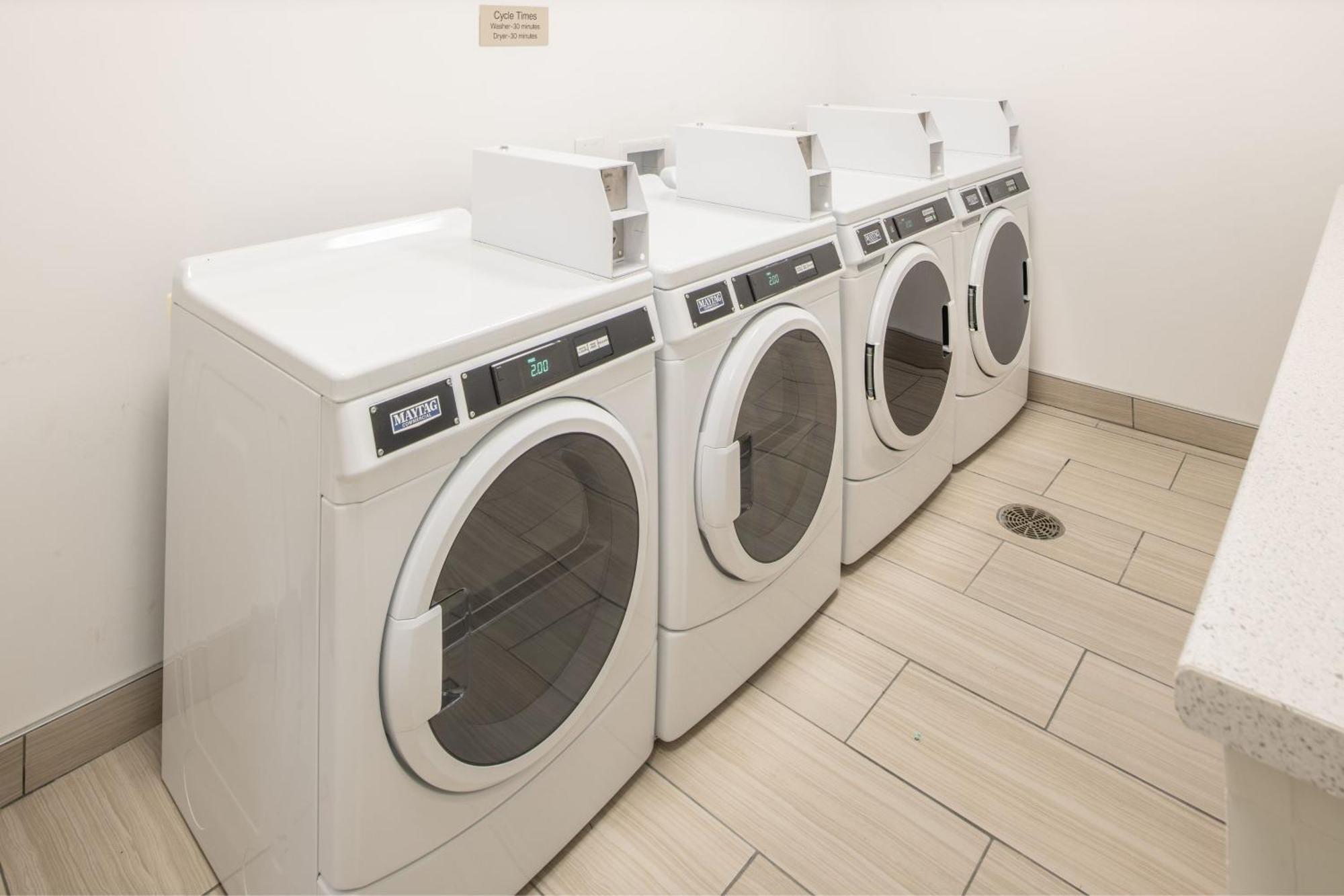 Springhill Suites Dallas Central Expressway Экстерьер фото
