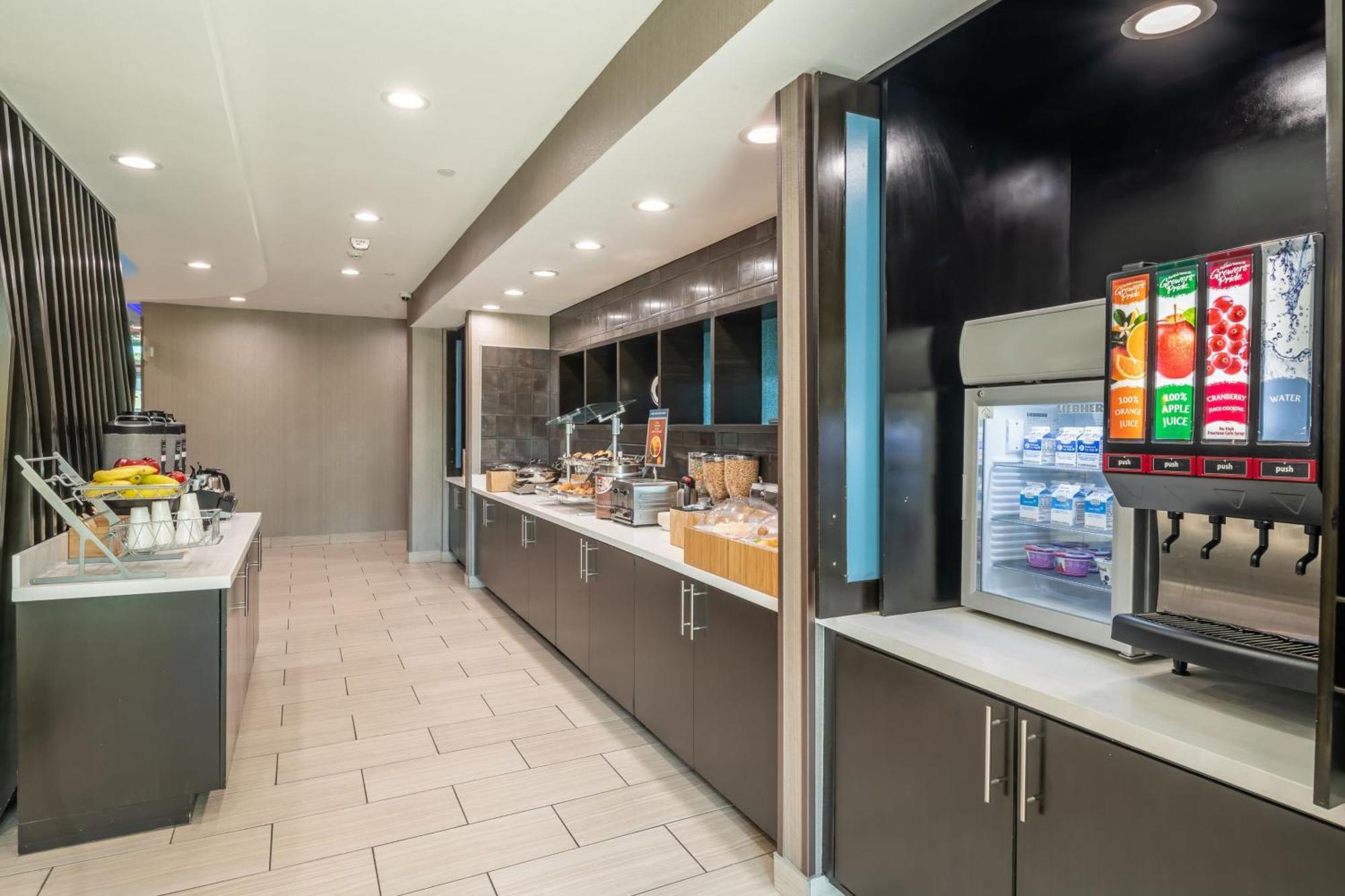 Springhill Suites Dallas Central Expressway Экстерьер фото
